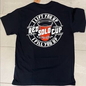 NWT Straight up Southern Red Solo Cup T-Shirt-Let’s have a Party-Size M